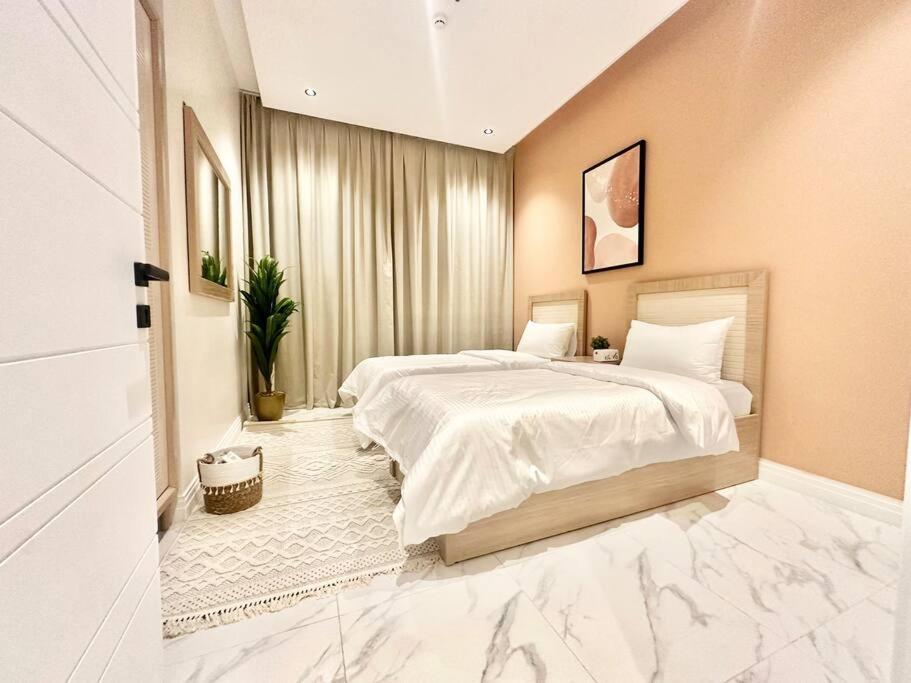 Apartment Kameil 3 Bedroom Self Entry دخول ذاتي