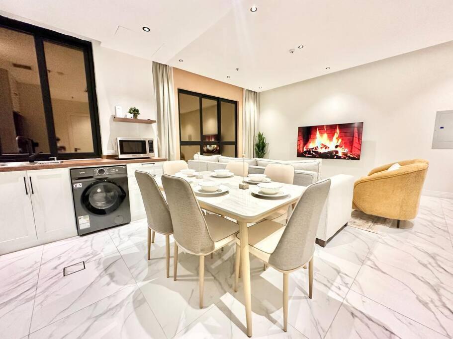 Kameil 3 Bedroom Self Entry دخول ذاتي *